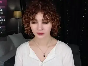 Kira_fluffy  live sex cam