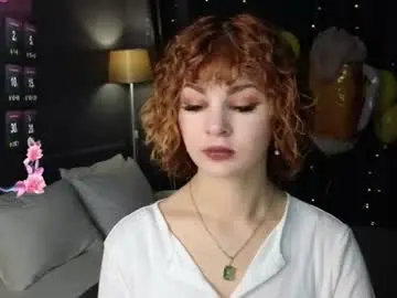 Kira_fluffy  live sex cam