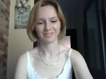 Mollilove  live sex cam