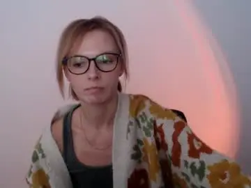Mollilove  live sex cam
