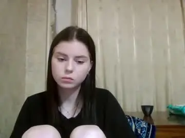 Royalvelour  live sex cam