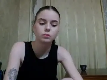 Royalvelour  live sex cam