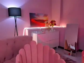Taticamomile  live sex cam