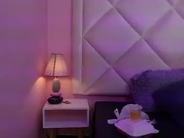 Alanna_guzman  live sex cam