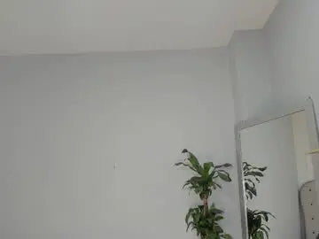 Alix_18  live sex cam