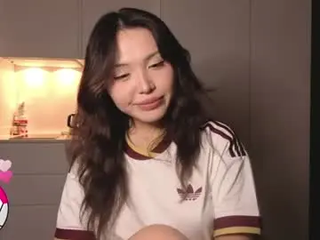 Amyalwayshere  live sex cam