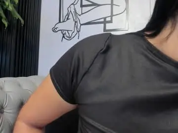 Bonny_petite  live sex cam