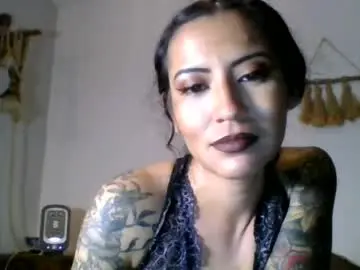 Goddessmyth  live sex cam