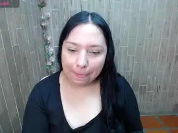 Katy2425  live sex cam