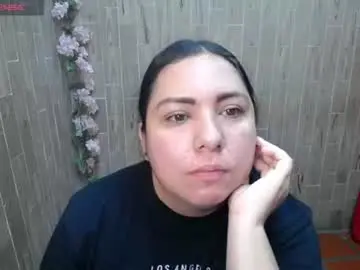 Katy2425  live sex cam