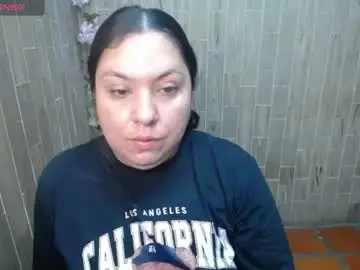 Katy2425  live sex cam