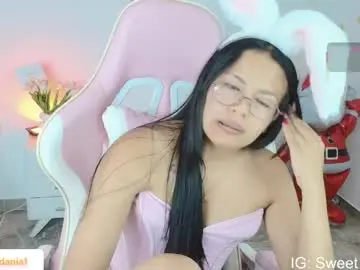 Princess_daniaa  live sex cam