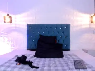 Samantha_foxyy  live sex cam