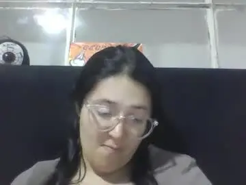 Sweetyypeach  live sex cam