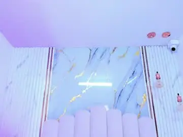 Tifanyhills  live sex cam