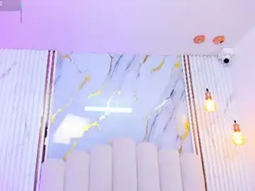 Tifanyhills  live sex cam