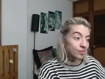 Alicee_logan_  live sex cam