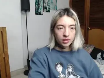 Alicee_logan_  live sex cam