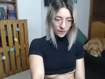 Alicee_logan_  live sex cam
