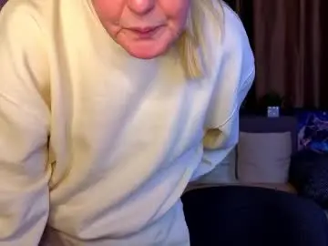 Bella_hadatt  live sex cam