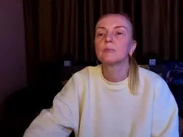 Bella_hadatt  live sex cam