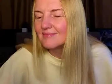 Bella_hadatt  live sex cam