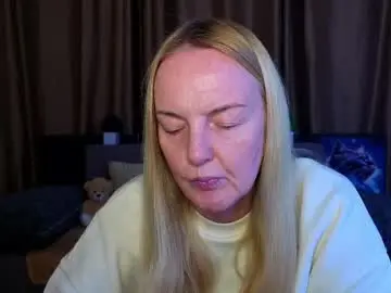 Bella_hadatt  live sex cam