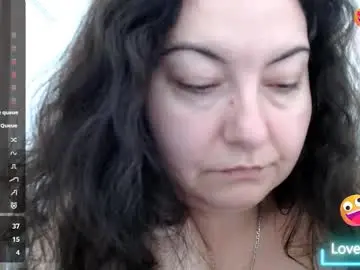 Bustyemma  live sex cam