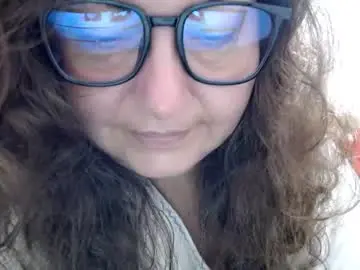 Bustyemma  live sex cam
