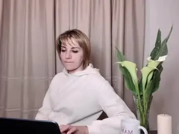 Crystalfever_  live sex cam