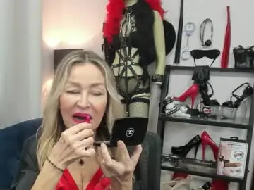 Crystalxohotty  live sex cam