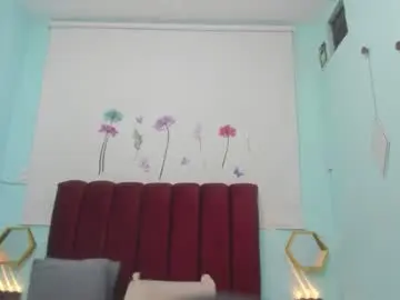 Ebony_hot_25  live sex cam