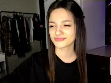 Emmieglunt  live sex cam