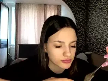 Emmieglunt  live sex cam