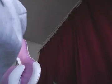 Isa_farrah  live sex cam