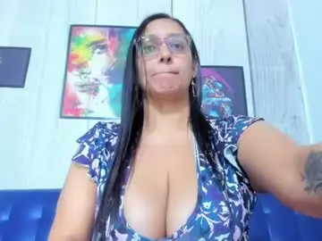 Miss_bobbies  live sex cam