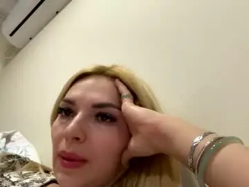 Olivanne  live sex cam