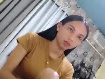 Sluttychie  live sex cam