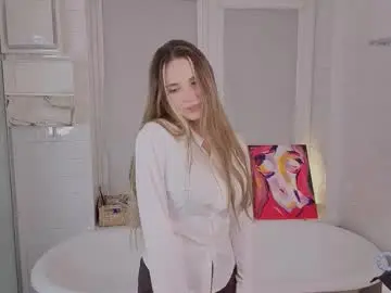 Yummyemiily  live sex cam