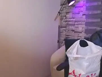 Ambervg  live sex cam