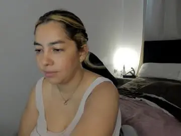 Dulce_brithany  live sex cam