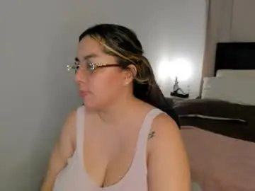 Dulce_brithany  live sex cam