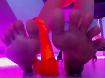 Hooot_blonde777  live sex cam