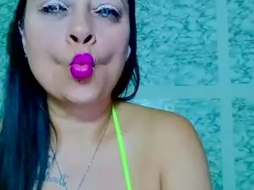 Julybravo  live sex cam