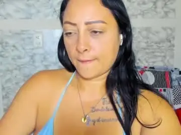 Julybravo  live sex cam