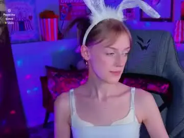 Kiramontoyaa  live sex cam