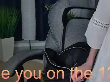 Kiramontoyaa  live sex cam