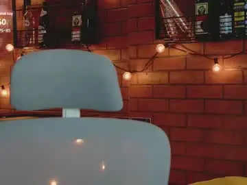 Kiramontoyaa  live sex cam