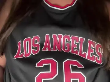 Ladybird21  live sex cam