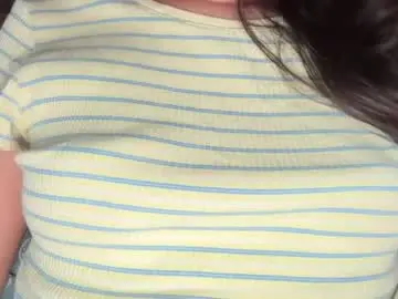 Ladybird21  live sex cam